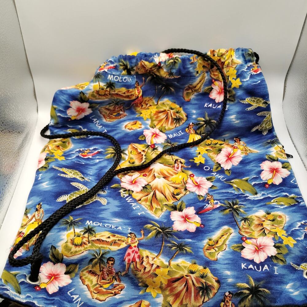 Local Design Hawaiian Print Drawstring Backpack - Picture 3 of 3